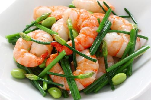 Stir-fry,Flowering,Chinese,Chives,With,Prawns,And,Edamame